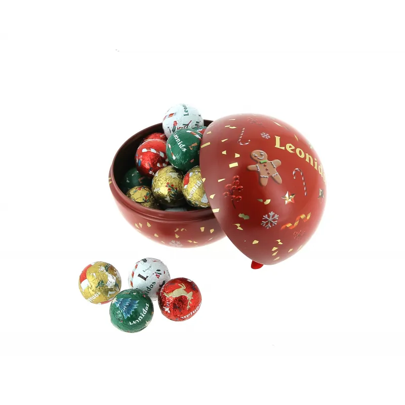 La boule rouge de Noël